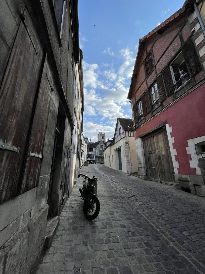 Le Coche D'eau Les Quais Auxerre
