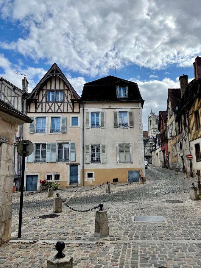 Le Coche D'eau Les Quais * Auxerre